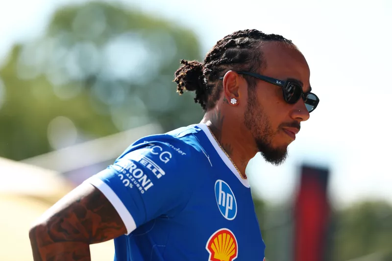 “Una victoria es exagerado”: Hamilton admite una temporada difícil con Ferrari