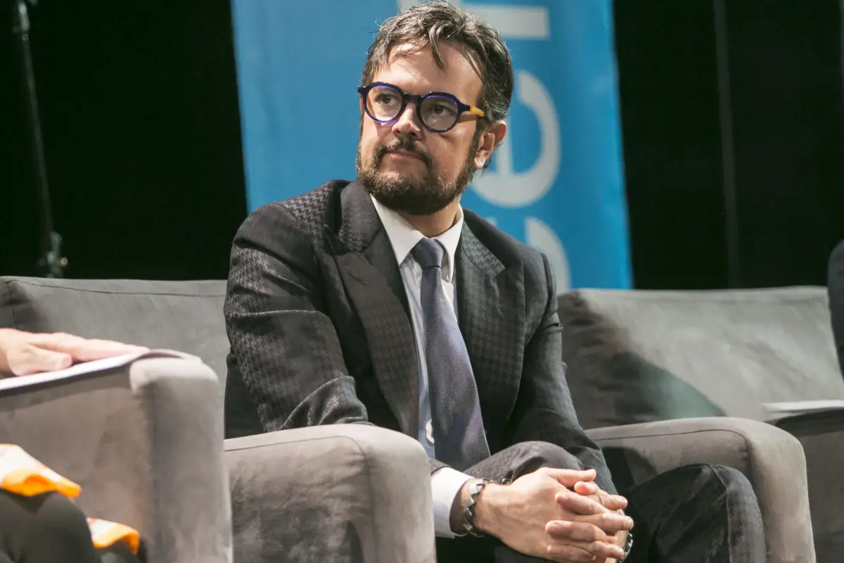 Aleks Syntek.