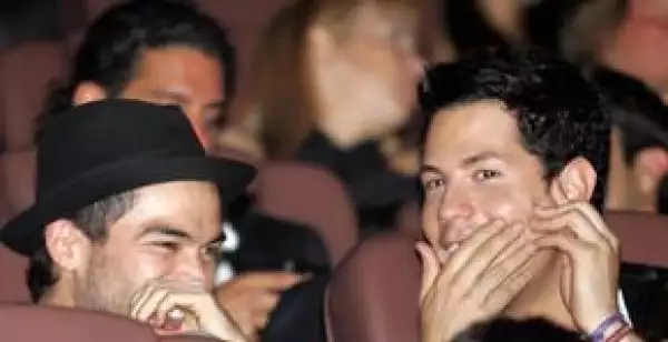 Los ex RBD Poncho Herrera y Christian Chávez estuvieron entre los invitados y se nota que se la pasaron muy bien.