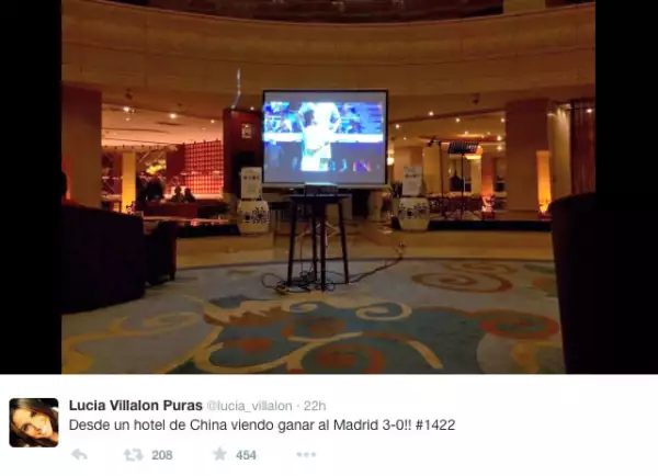 La guapa conductora apoyó a su novio desde China.