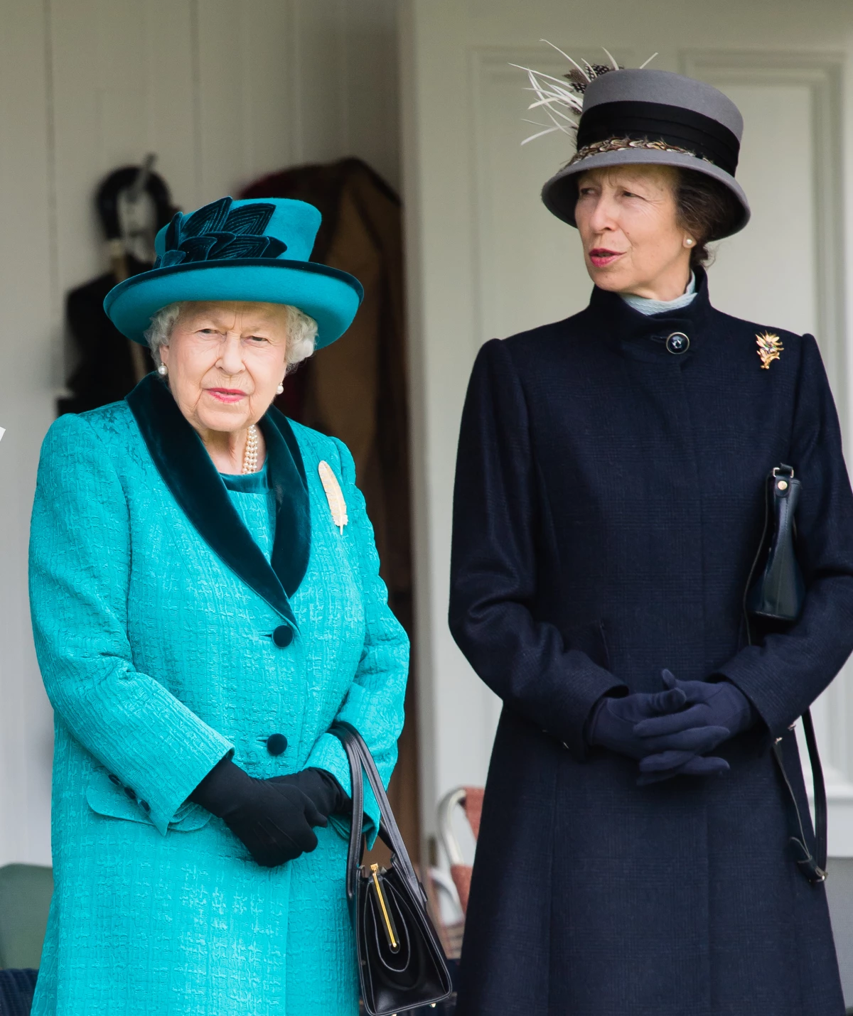Princesa Ana y Reina Isabel