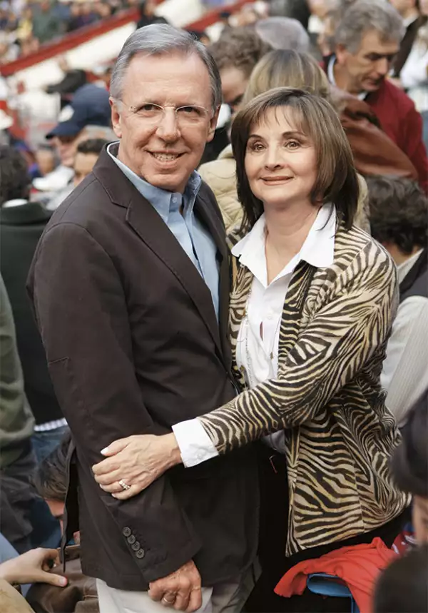 Teresa Adriana Pérez Romo, esposa del comunicados Joaquín López Dóriga, ha sido acusada de extorsión.