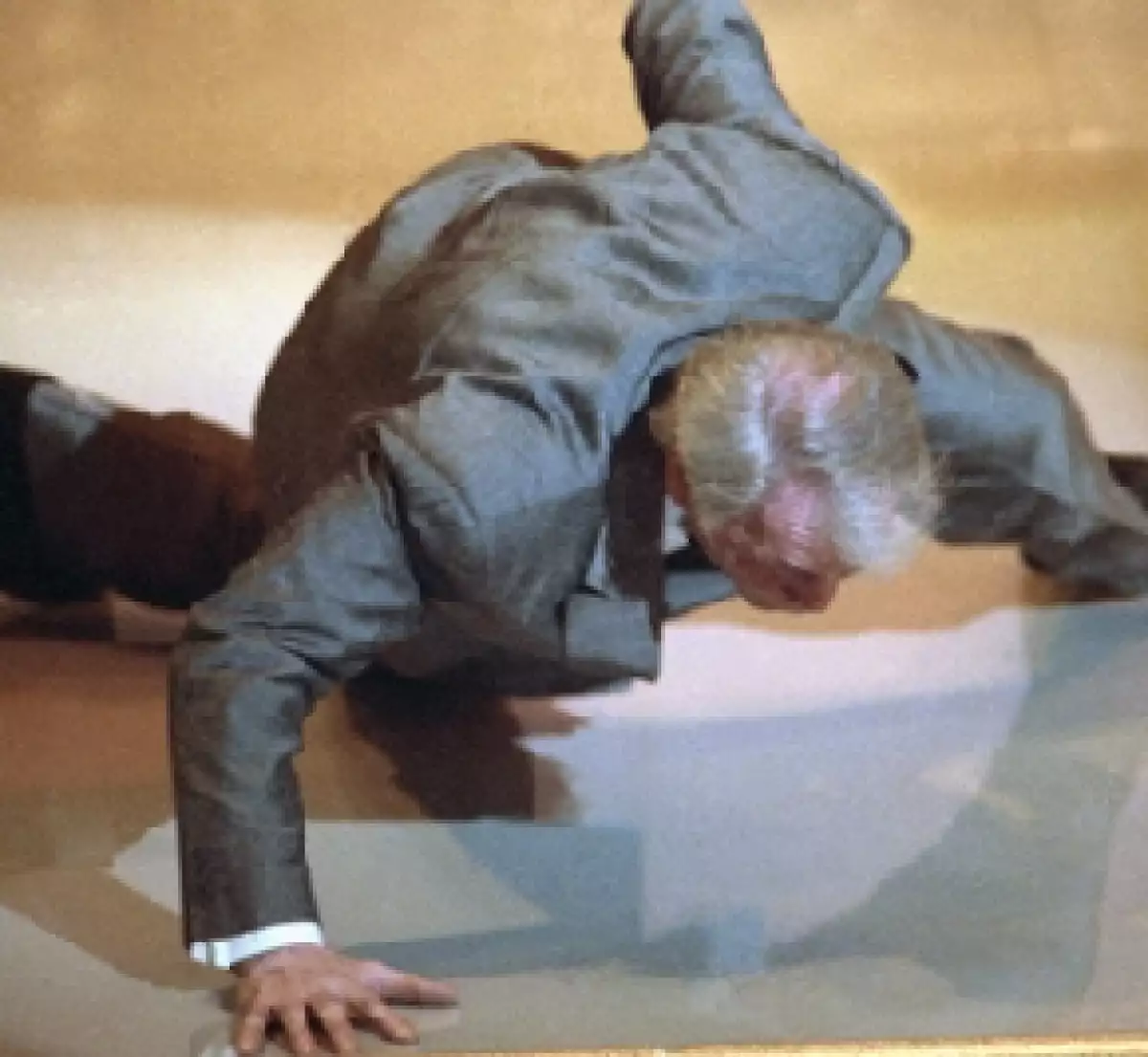 Jack Palance realizó lagartijas con una sola mano, sobre el escenario del Oscar.