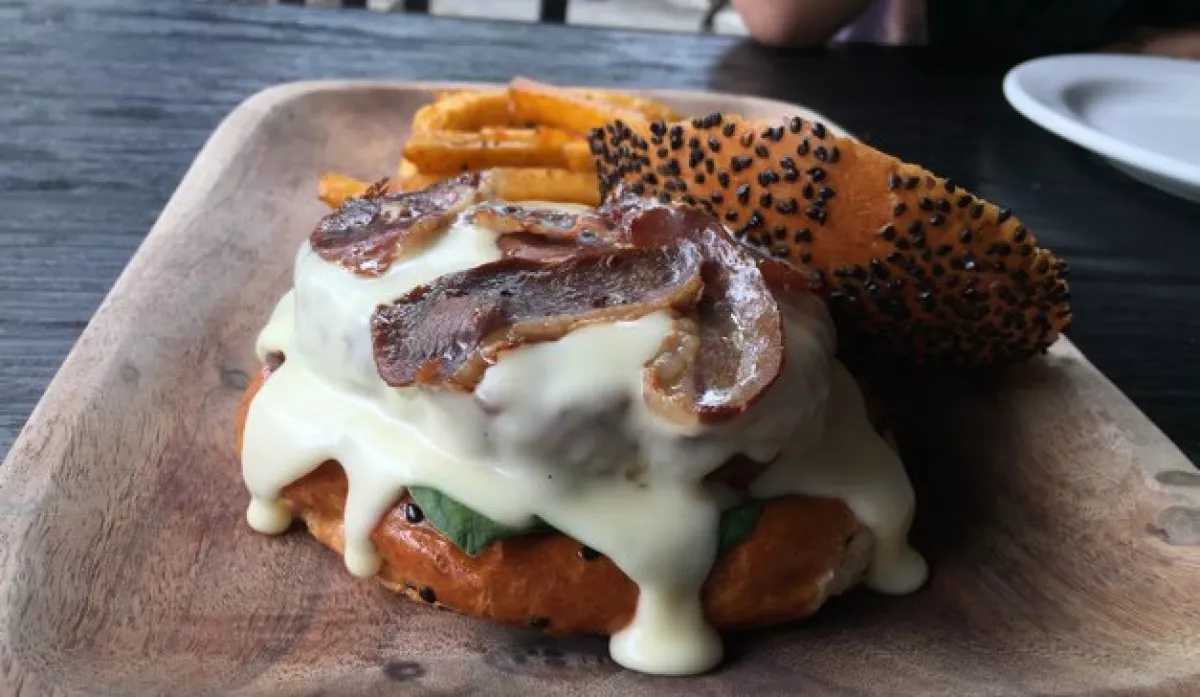 Hamburguesa con fondue