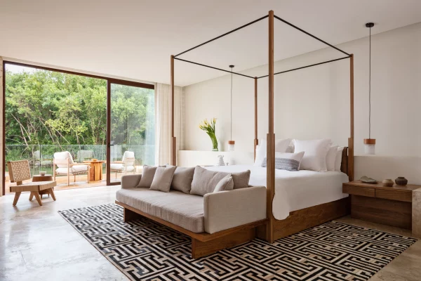 Paraiso-5-Bedroom Villa_Guest Bedroom_King.jpg