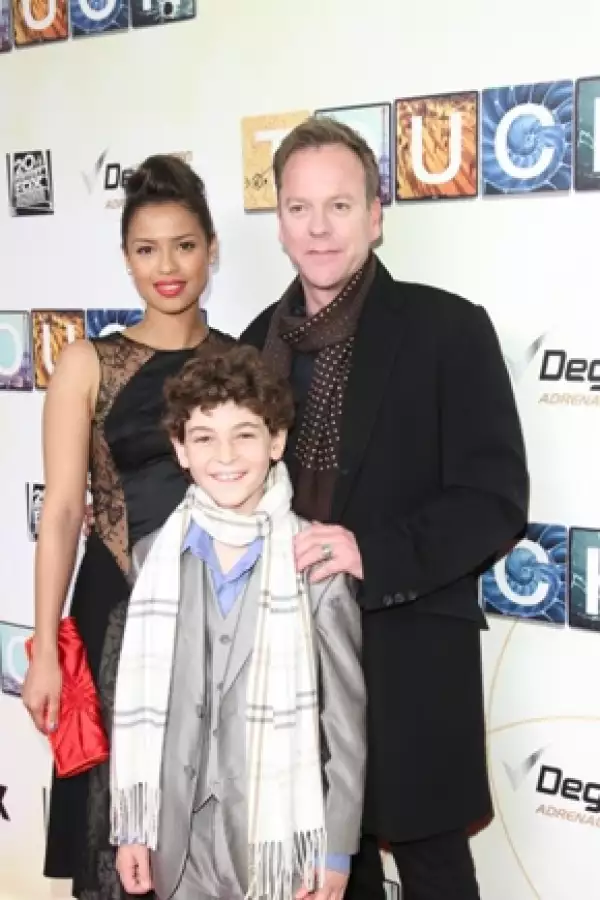 Gugu Mbatha-Raw, Kiefer Sutherland y David Mazouz, a su llegada a la alfombra roja del estreno mundial y el Global Q and A de "Touch".
