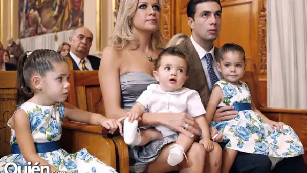 Paulina Sesma y Paulina Díaz Ordaz con Santiago, Chucho y Pamela Sesma
