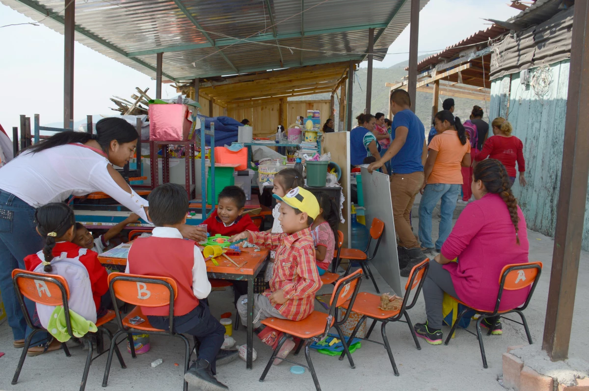 El rezago educativo tiene el decrecimiento más bajo en 25 años, según Coneval.