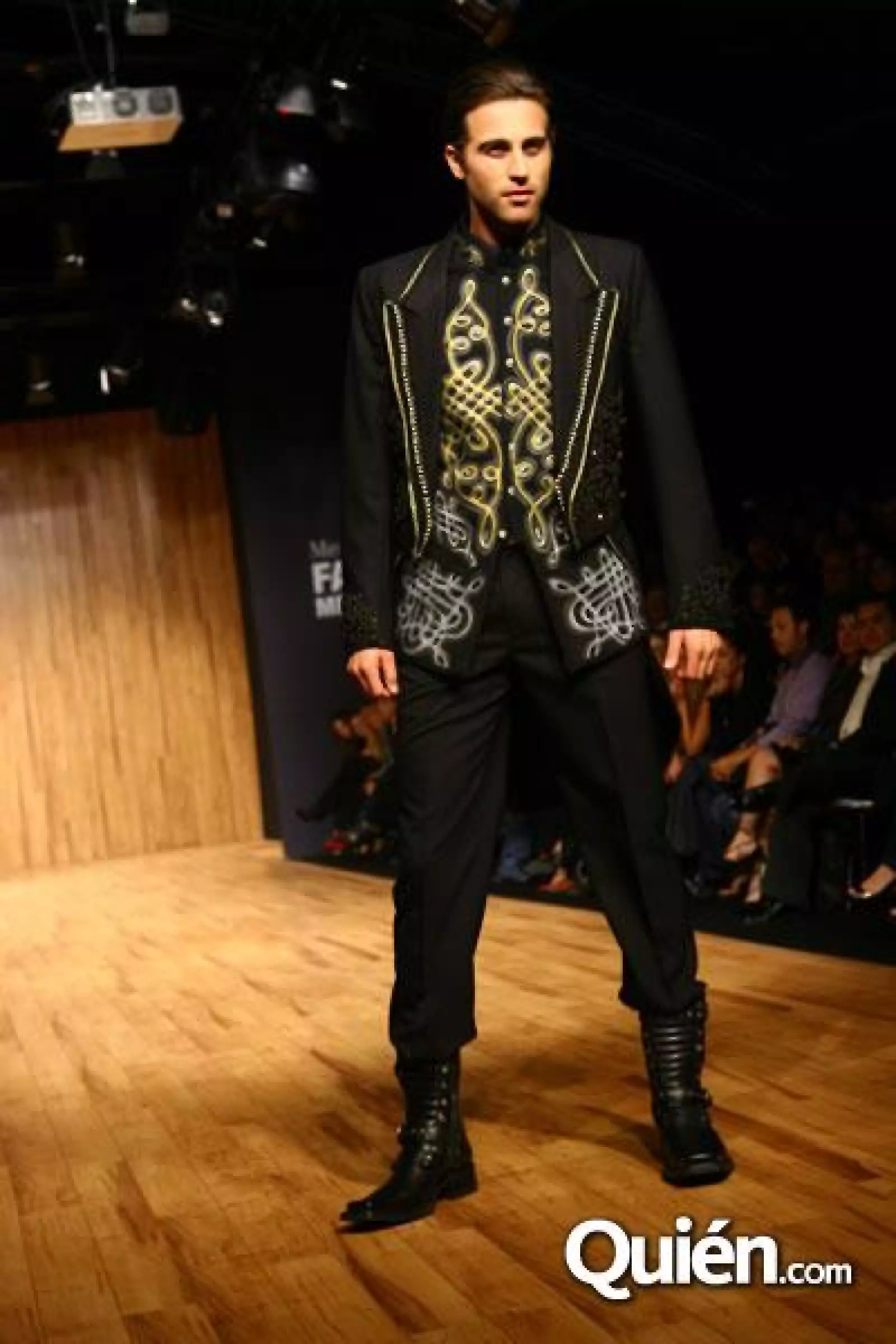 MF Pasarela Héctor Terrones