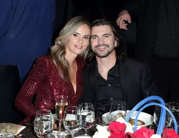Juanes y Karen Martínez