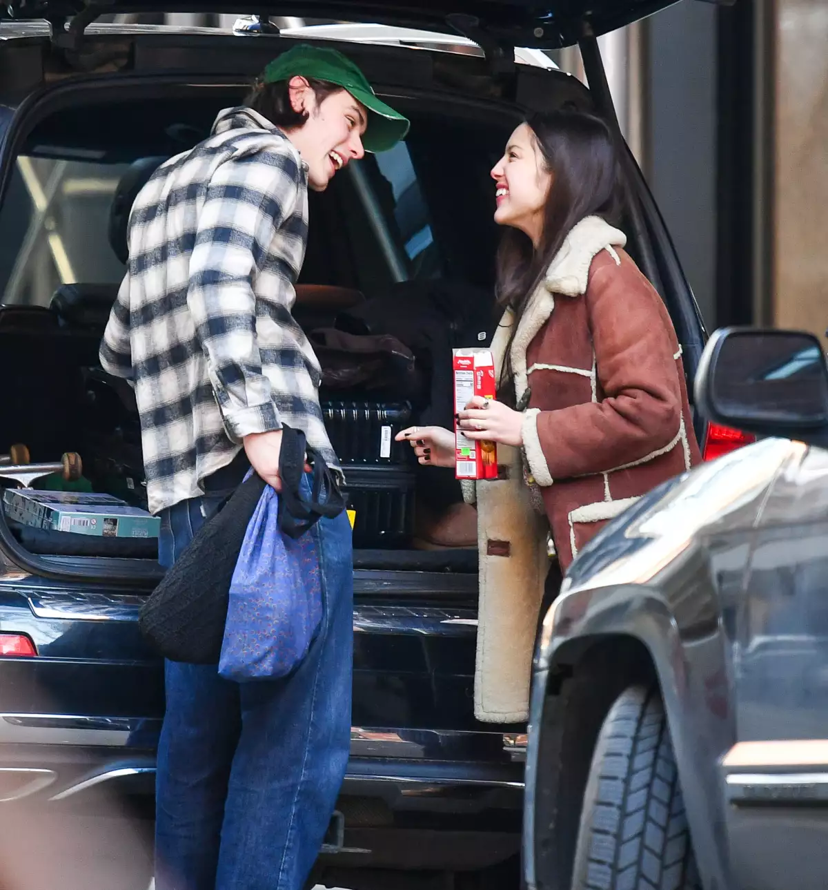 PREMIUM EXC Olivia Rodrigo, Louis Partridge