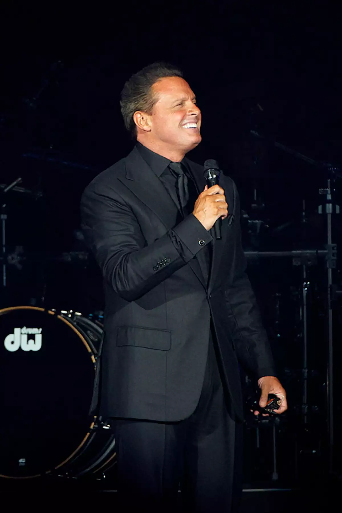 Luis Miguel ha cancelado sus conciertos por motivos de salud.