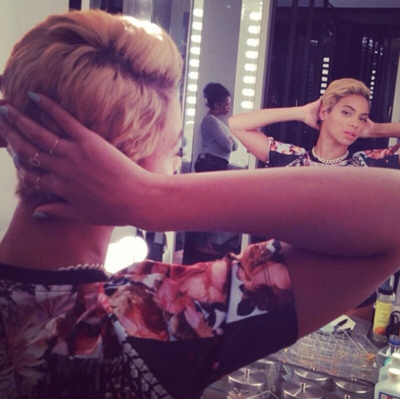 Beyoncé decidió dar a conocer su nuevo look en Instagram.