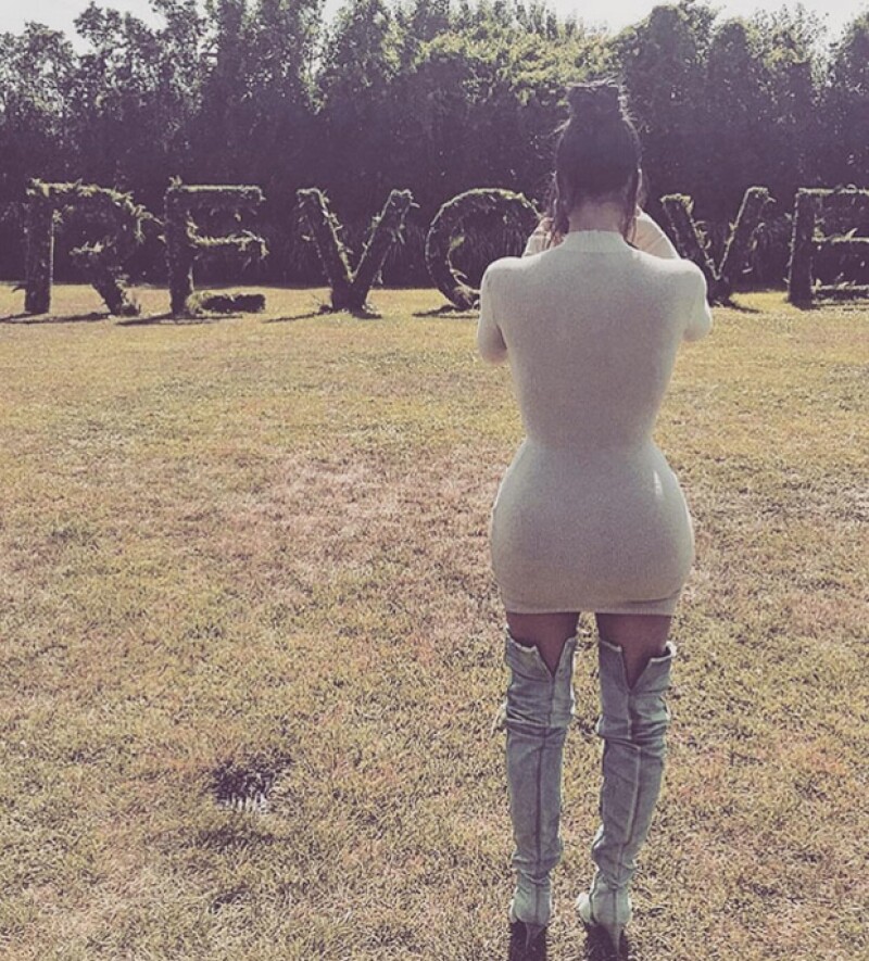 Kim y Kanye han asegurado que Taylor Swift tenía conocimiento de la canción en la que se le descalifica, sin embargo, ella argumenta que nunca escuchó la canción completa.