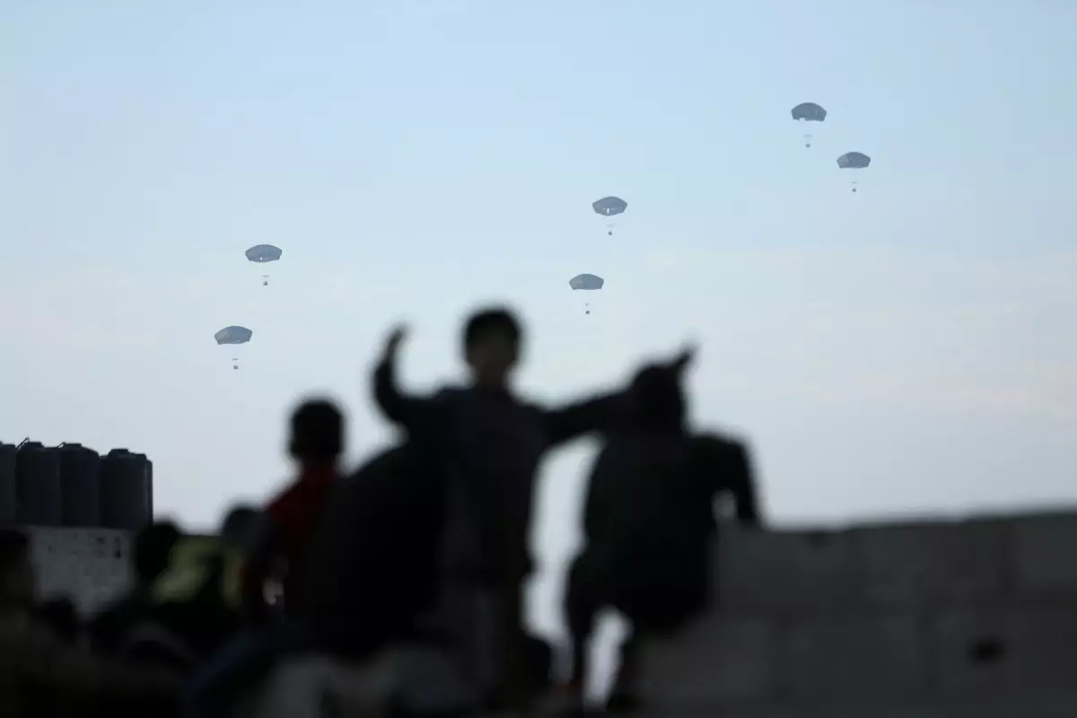 EU realizar un primer lanzamiento de ayuda a Gaza desde el aire