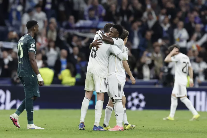 Sin Mbappé pero con Valverde, el Real Madrid golea 3-0 al City 