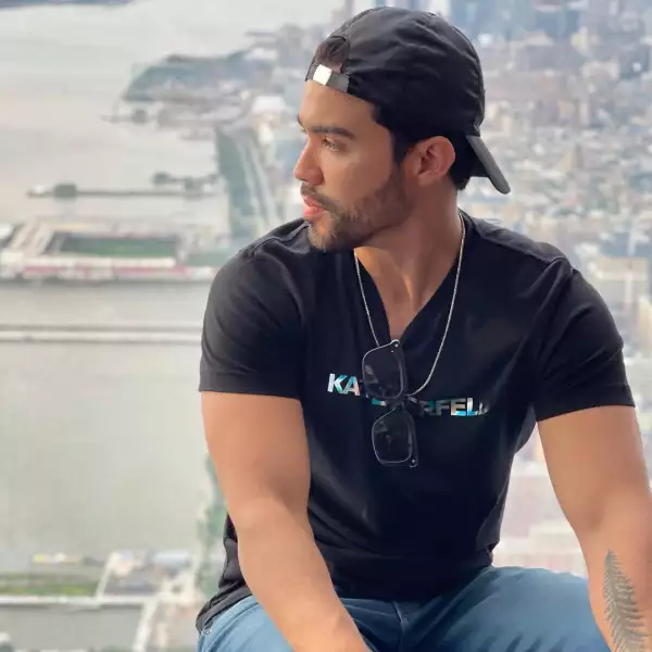 Gussy Lau compositor mexicano