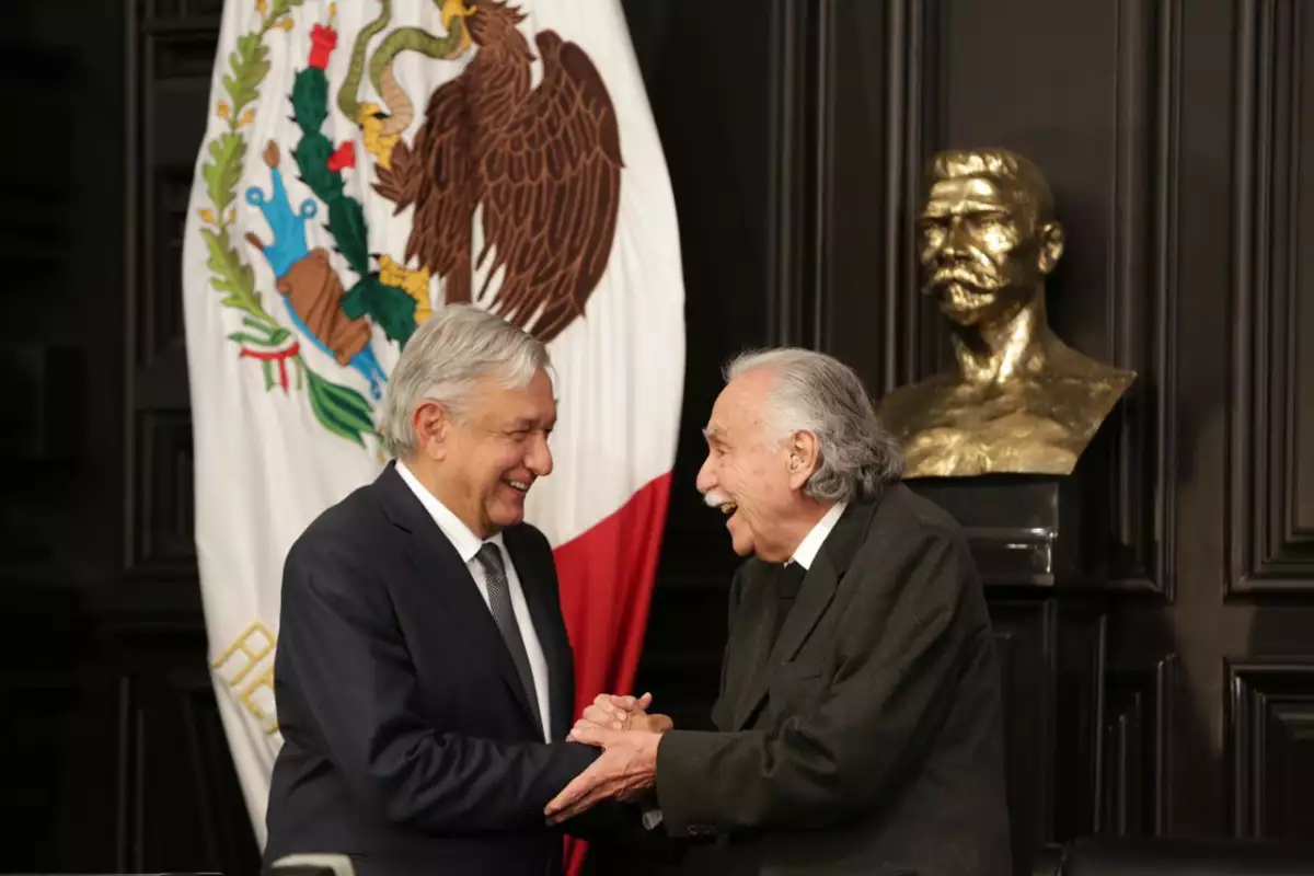 Medalla Belisario Domínguez Carlos Payán