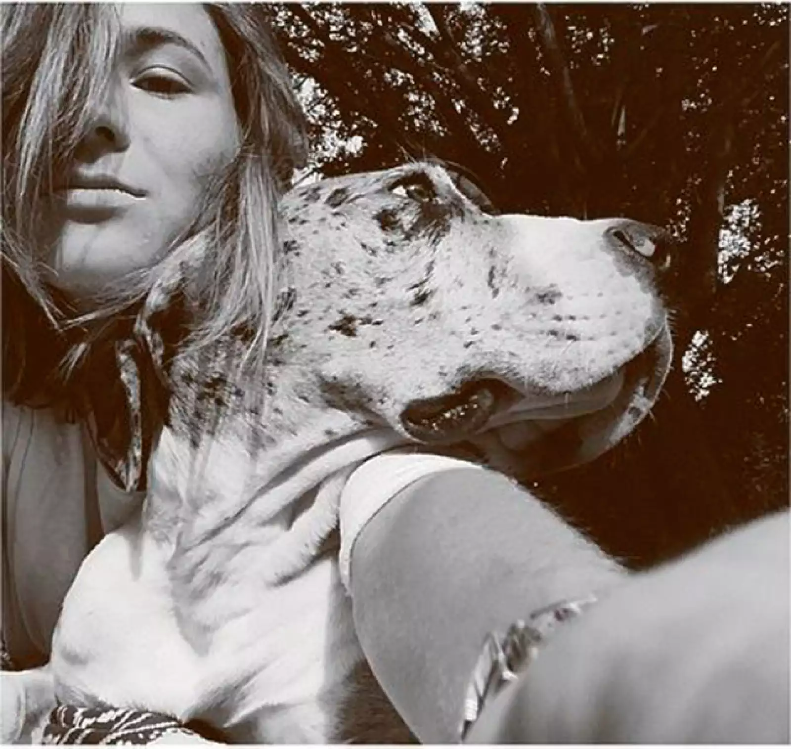 Karla junto a Kalum.