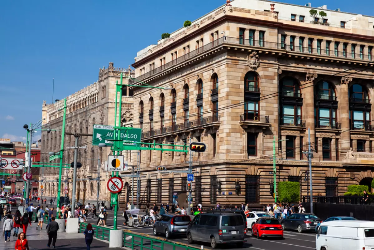 Banxico recorta la proyección de crecimiento económico de México: reduce el PIB de 2025 a 0.3% 