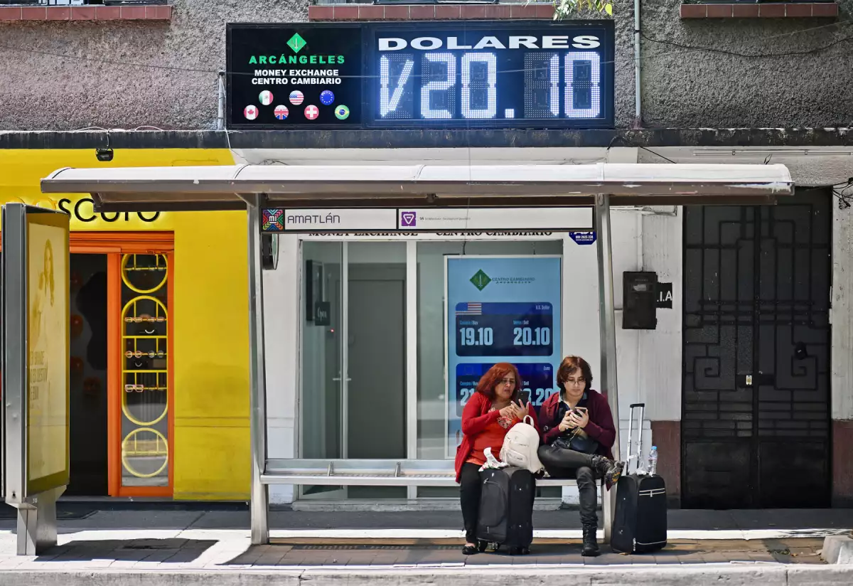 Peso mexicano hoy: Tipo de cambio vuelve a los 20 pesos por dólar