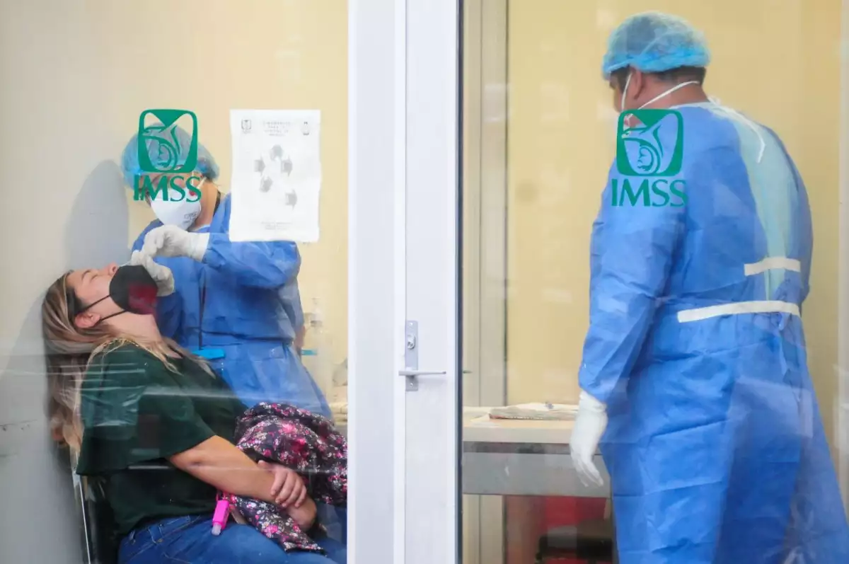 Trabajadores de la salud tienen más riesgo de contagiarse de COVID en casa