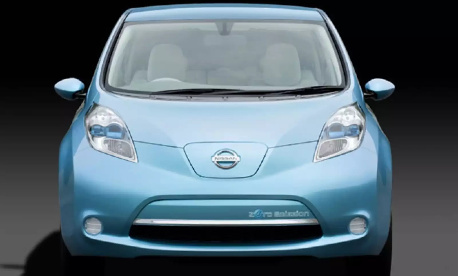 El LEAF se alimenta de un laminado compacto de baterías de iones de litio, que generan una potencia de salida de más de 90Kw.