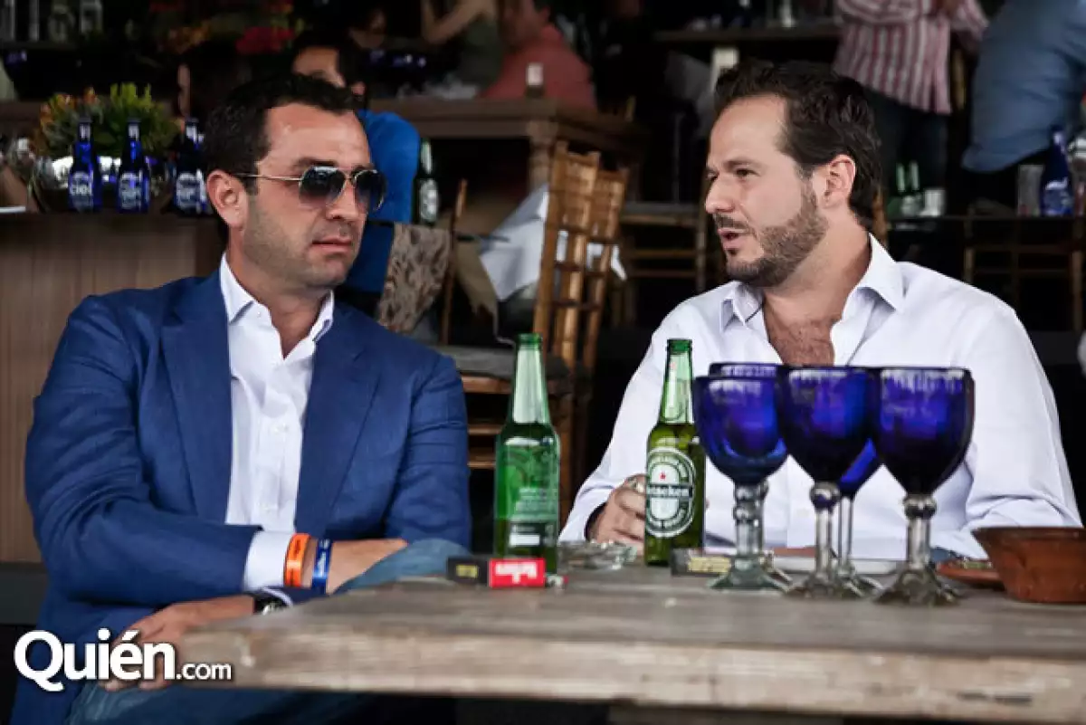 Salvador Oñate Barrón y Juan Pablo Perezandi