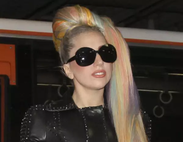 Lady Gaga se pronunció en apoyo a Kristen y Robertt, tras el escándalo de la infidelidad.