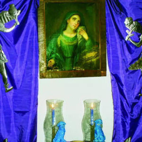 Altar a la Virgen de Dolores