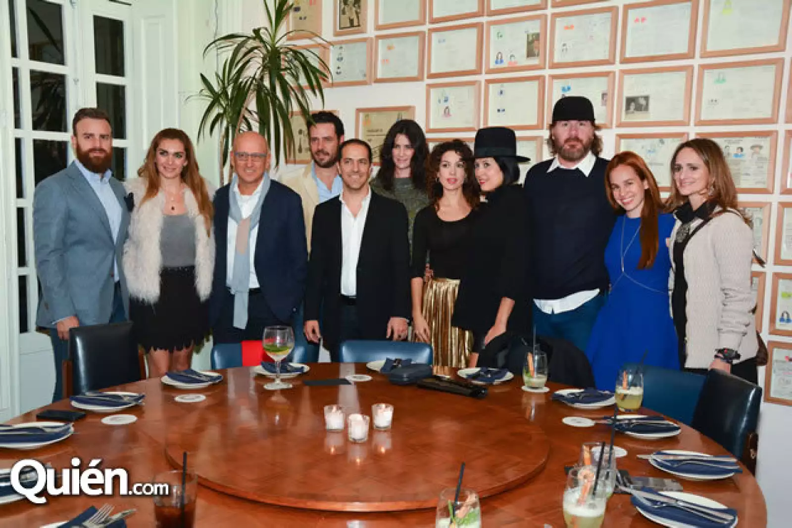 Max Villegas,María de la Fuente,Andrea Panconesi,Héctor Pacheco,Sami Hayek,Joanna Faria,Fernanda Hernández,Gladis Tamez,Oliver Wilson,Daniela Villegas y Alejandra González.