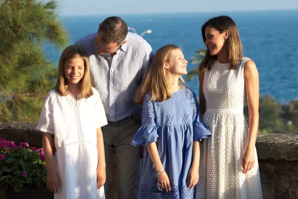 Así fue el look coordinado de los royals españoles en su visita a Mallorca 1