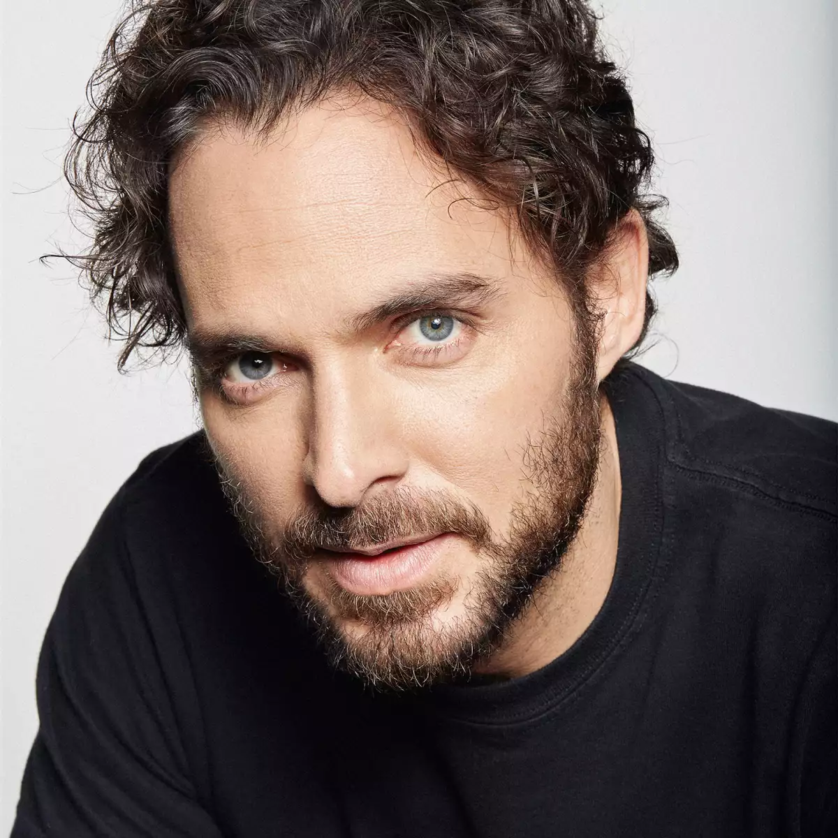Manolo Cardona.