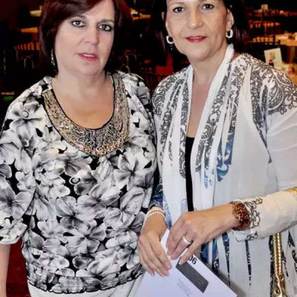 Leticia Garza y Marcela S. de Garza