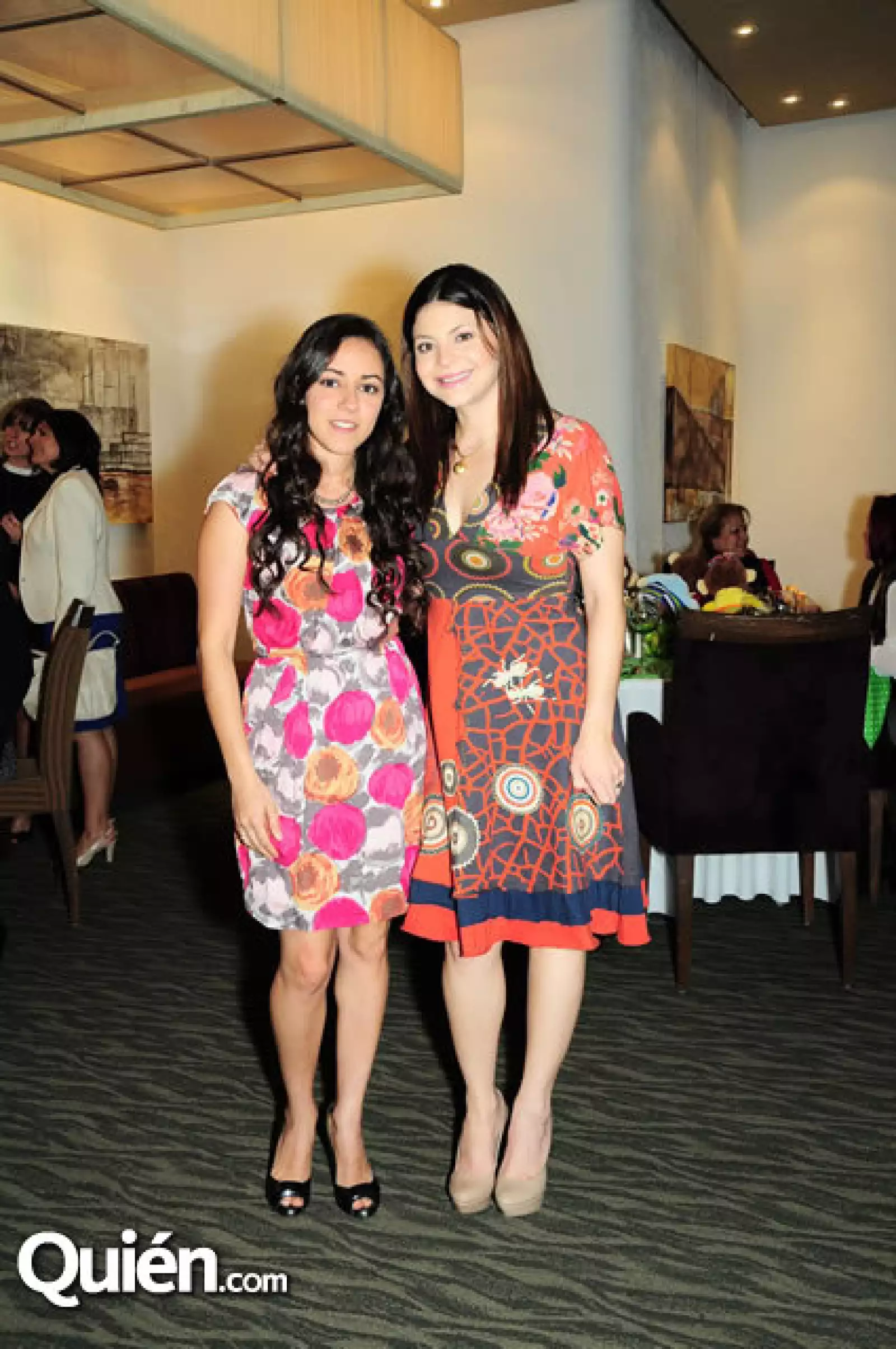 Luz Elena Aguirre,Denise de Salcedo