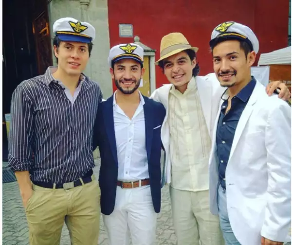 Continúa siendo un gran amigo de Mickey, con quien grabó algunas canciones a dueto.