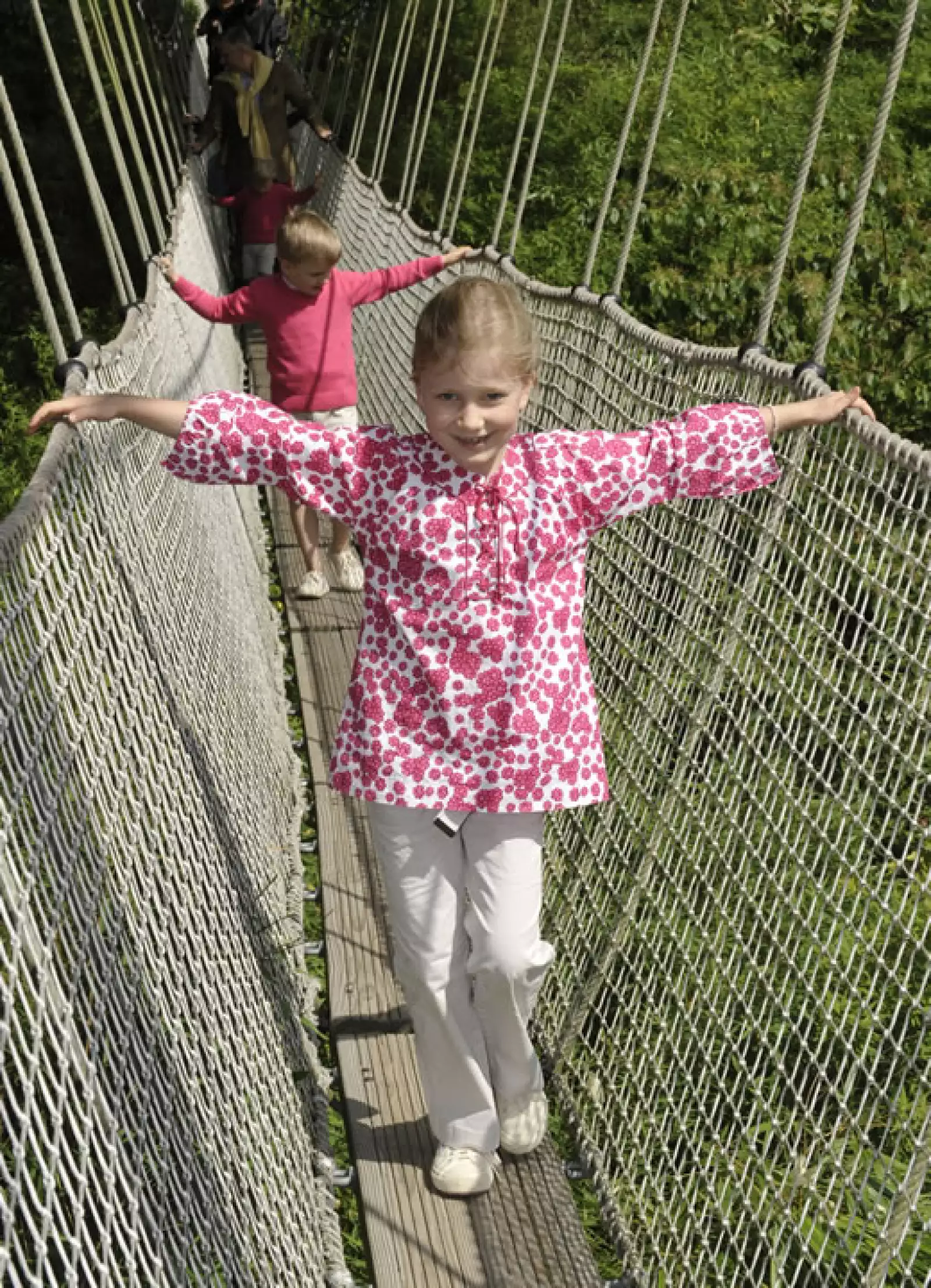 Su mamá, la Reina Matilde, ha estado a su lado todo el tiempo y sobre todo en eventos reales.