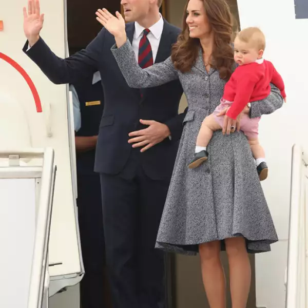 Y en octubre del año pasado la familia viajó reunida a un tour por Australia, el primer viaje del príncipe.