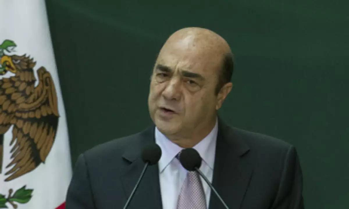 El procurador Jesús Murillo Karam comparece ante el Senado por caso Oceanografía. (Foto: Notimex)