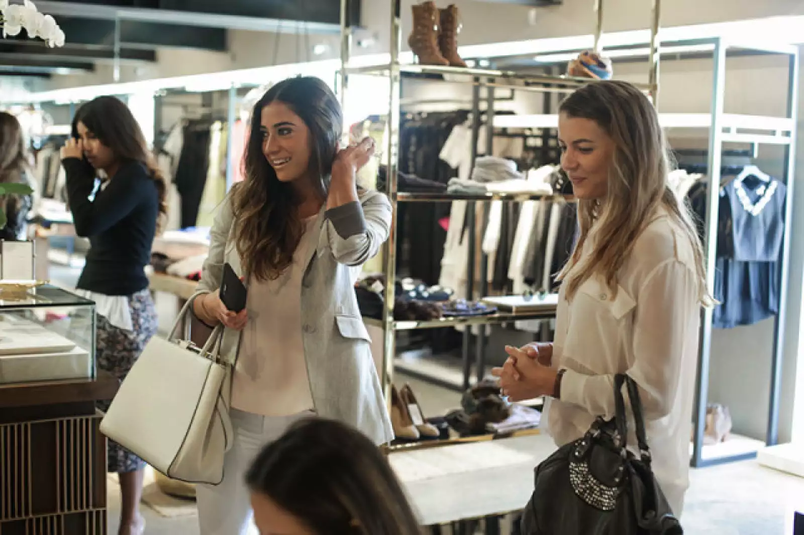 María Couttolen y Constanza Prieto