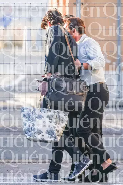 Paloma Cuevas y Eugenio López llegan a la boda de Michelle Salas