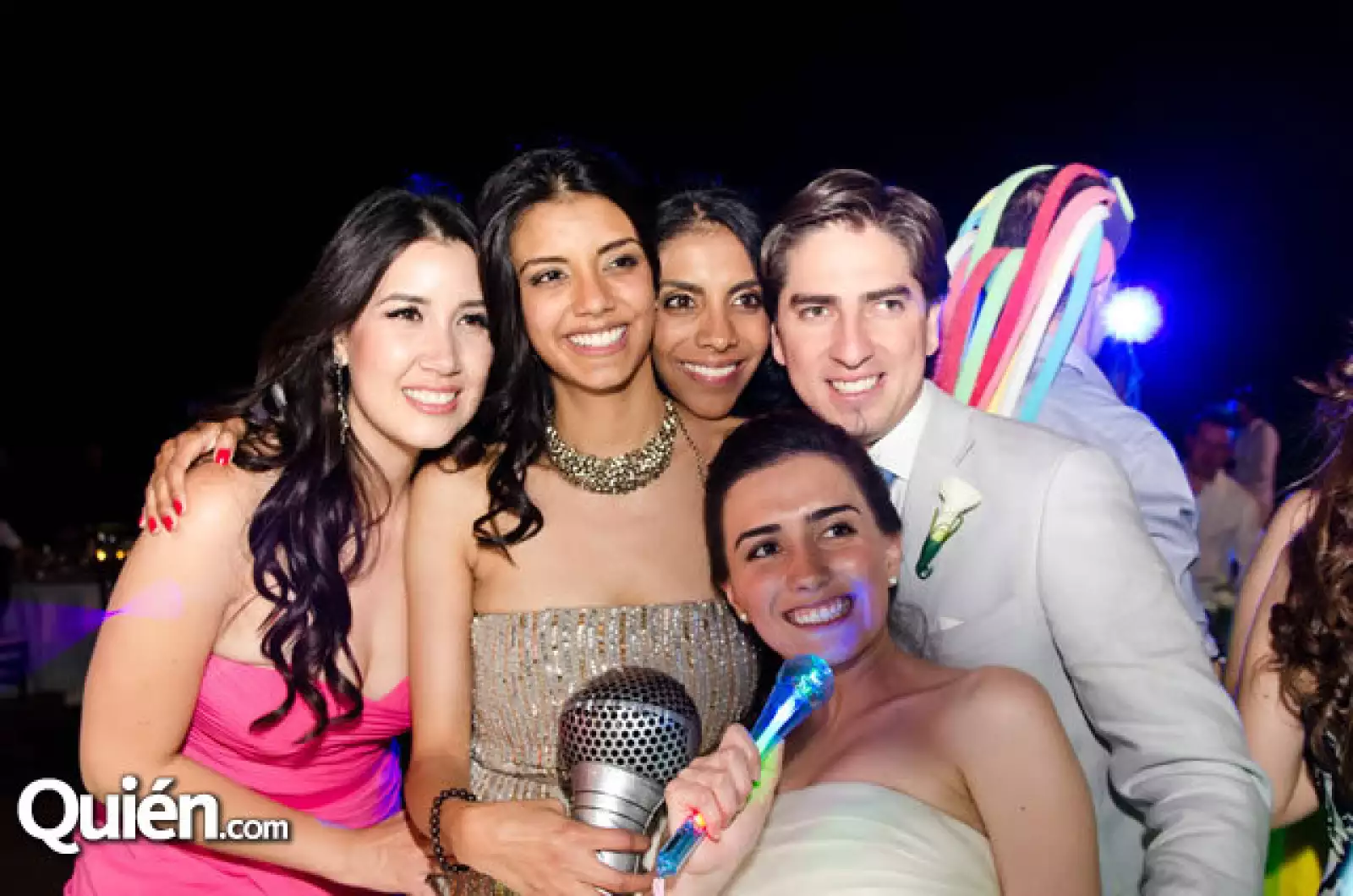 Sarah Vargas, Cristina Mata, Gabriela Mata, Luis Martínez y Ale Herrera