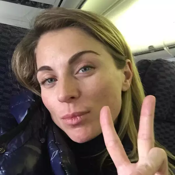 Así se dejó ver la actriz en otra de sus fotografías.