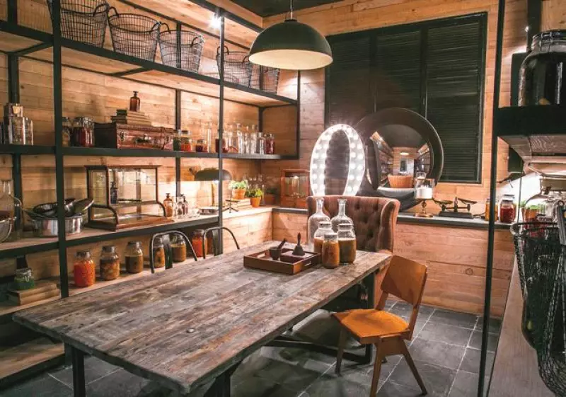 Colores oscuros en interiores