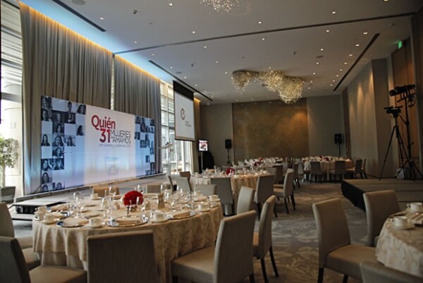 La cita fue en el Hotel St. Regis.