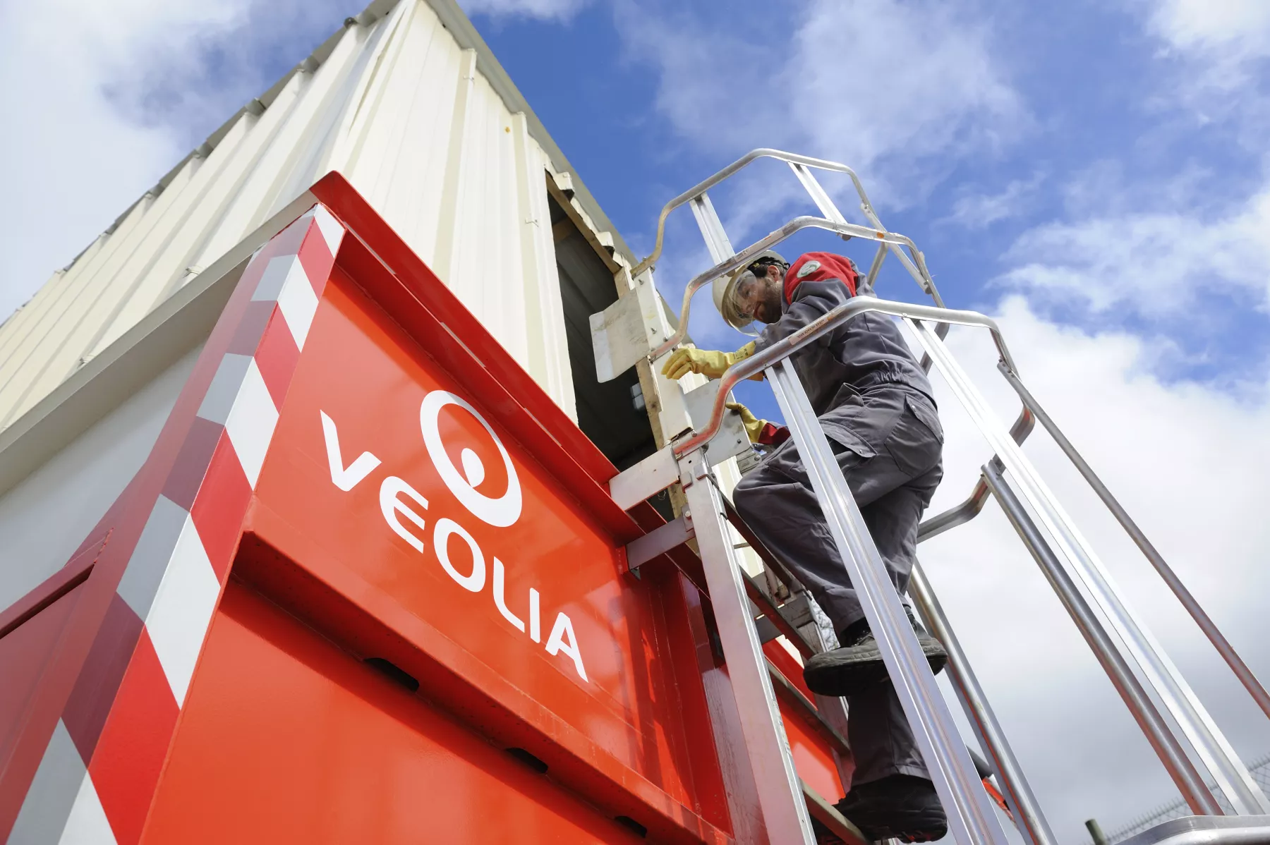 Veolia- SLP (1).jpg