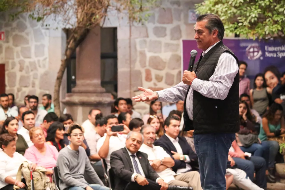 Entre la comunidad universitaria