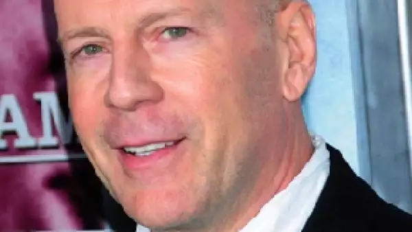 Un complejo de esquí en Idaho, propiedad del actor, ha reabierto sus puertas, un año después de que su hotel fue destruido por un incendio.