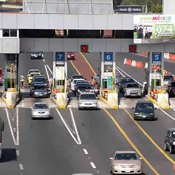 A pesar de la crisis económica y la oleada de aumentos, los mexicanos salieron y recorrieron las carreteras de cuota, las cuales según el INEGI son segundas más caras del mundo después de las de Japón.