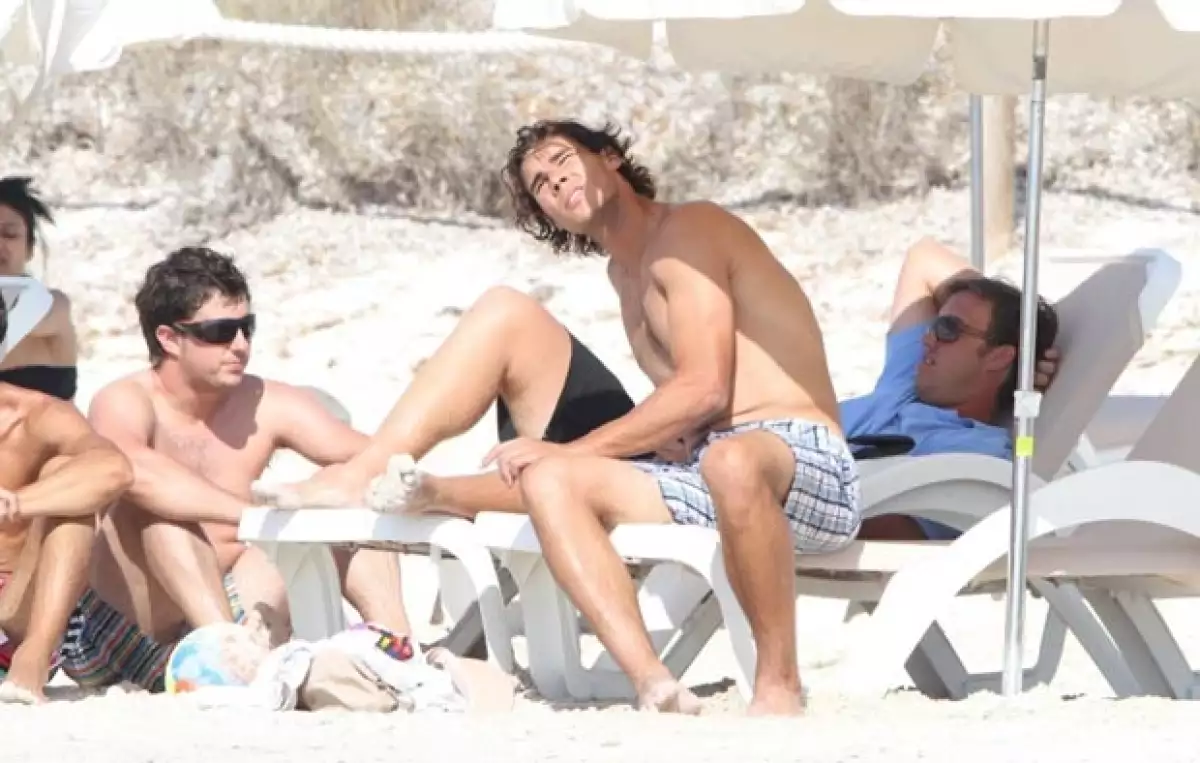 Estuvo acompañado por un grupo de amigos.